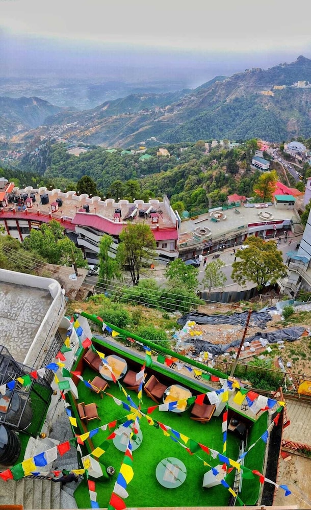 mountain retreat by 360 degree