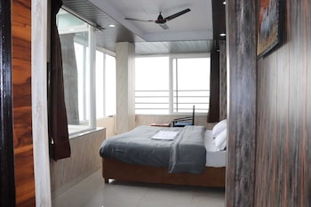 mountain retreat by 360 degree