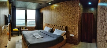 mountain retreat by 360 degree