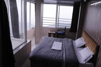 mountain retreat by 360 degree