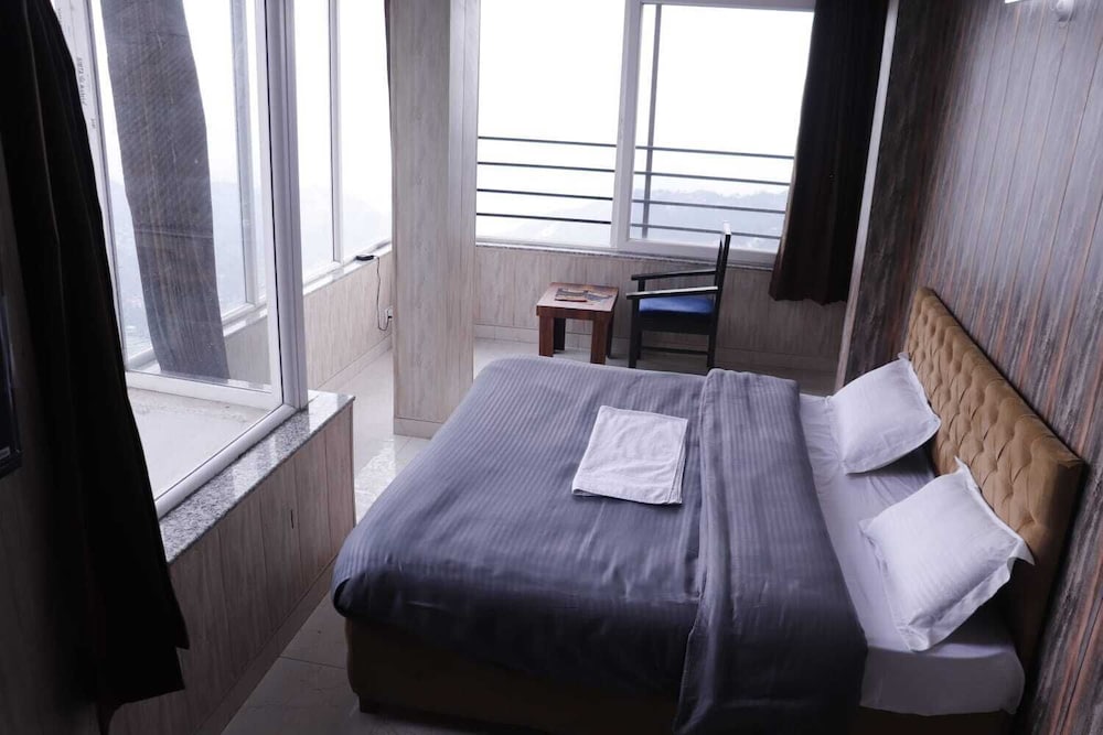 mountain retreat by 360 degree