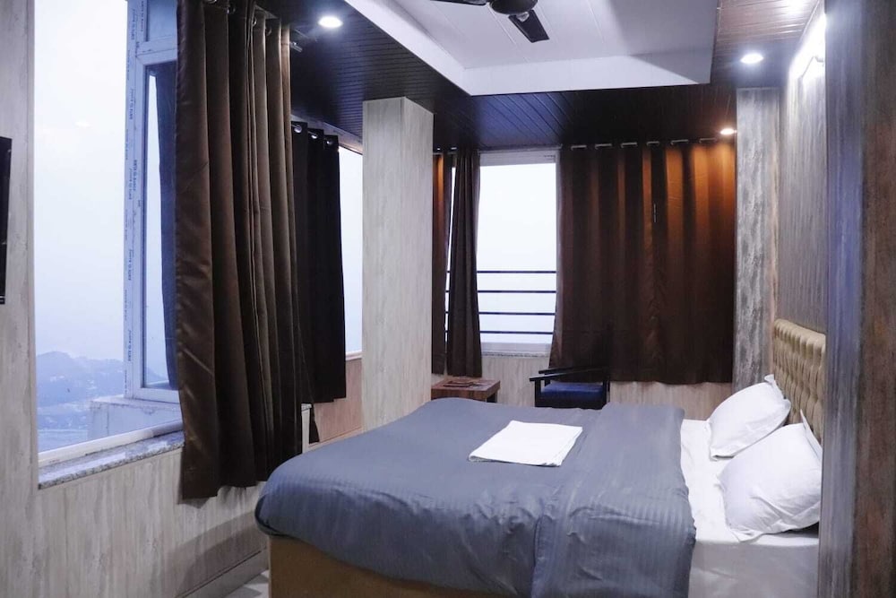 mountain retreat by 360 degree