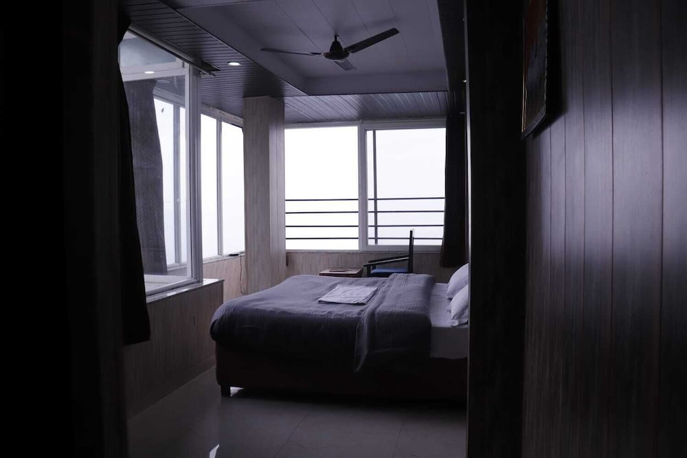 mountain retreat by 360 degree