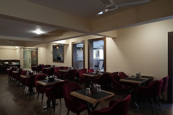 evoke express candolim