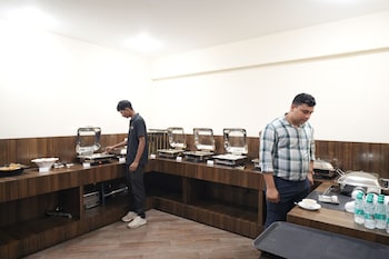 evoke express candolim