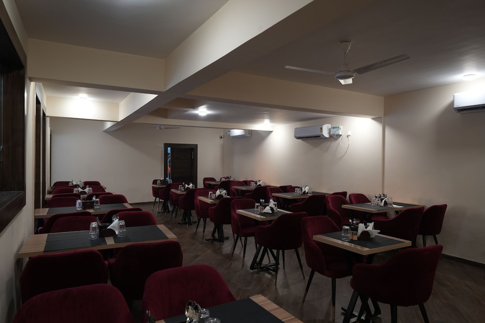 evoke express candolim