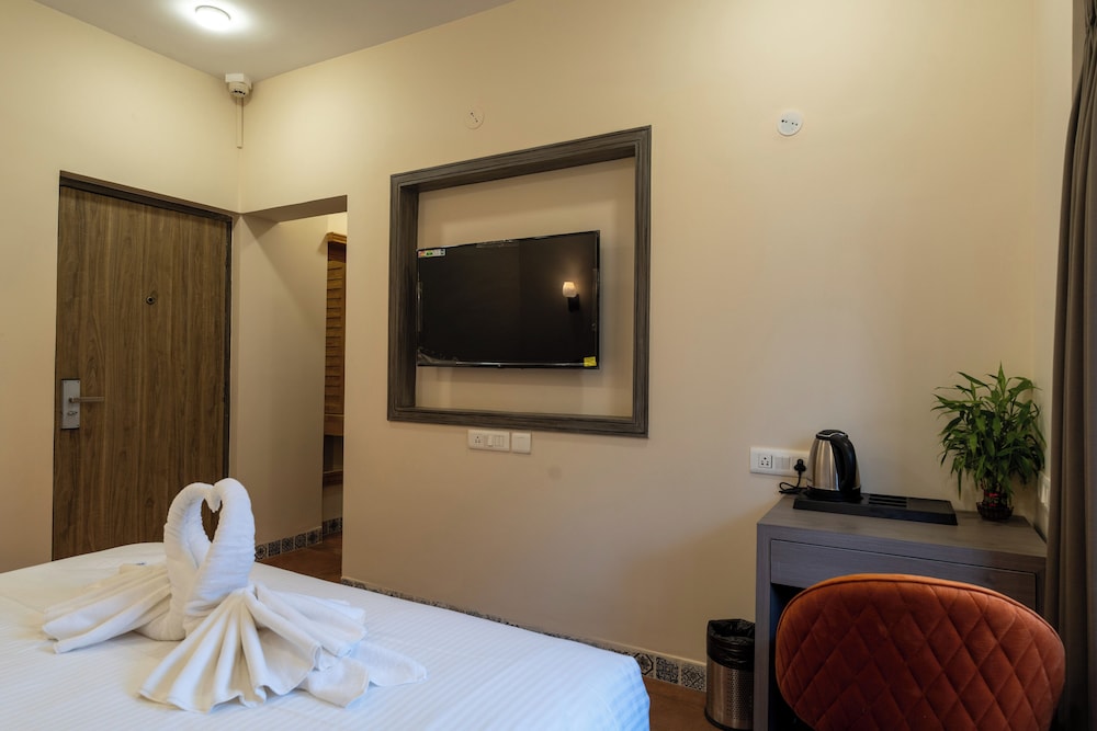 evoke express candolim