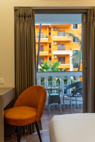 evoke express candolim