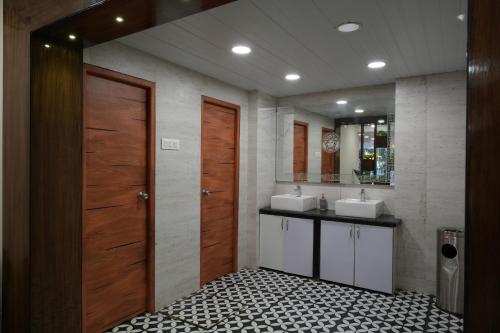 Evoke Express Candolim,,3 star