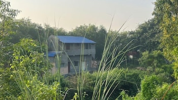 golok riverside retreat