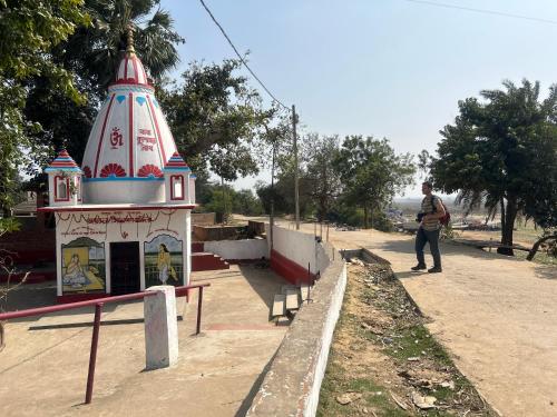 golok riverside retreat