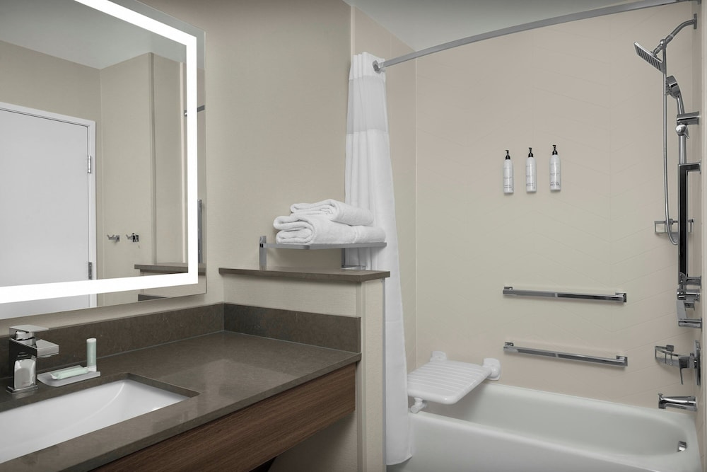 fairfield by marriott inn and suites weldon