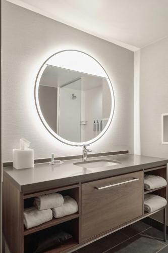 courtyard by marriott madison