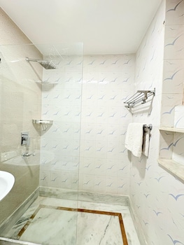 luxury 2 bedrooms apartment