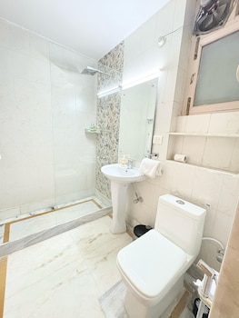 luxury 2 bedrooms apartment