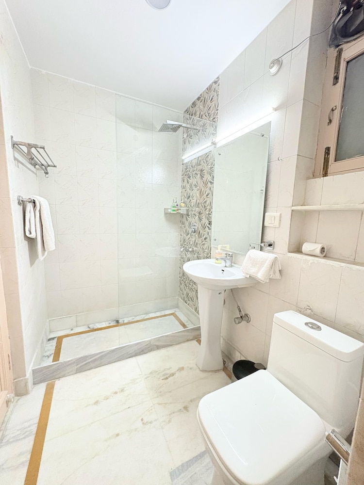 luxury 2 bedrooms apartment