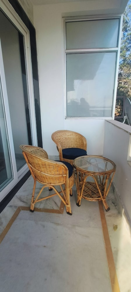 luxury 2 bedrooms apartment