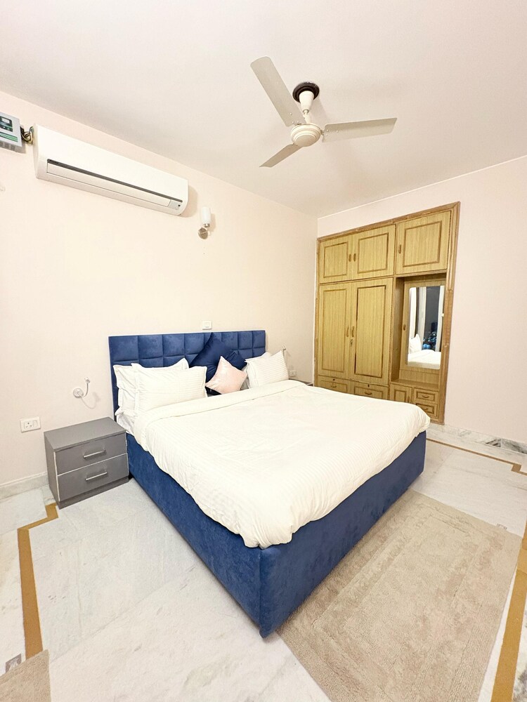 luxury 2 bedrooms apartment