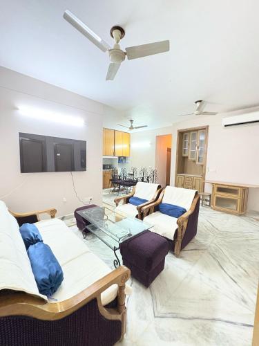 luxury 2 bedrooms apartment