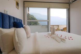 luxury 2 bedrooms apartment