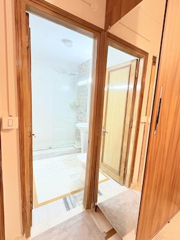 luxury 2 bedrooms apartment