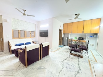 luxury 2 bedrooms apartment