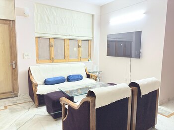 luxury 2 bedrooms apartment