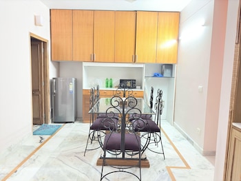 luxury 2 bedrooms apartment