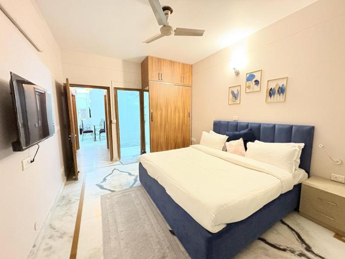 luxury 2 bedrooms apartment