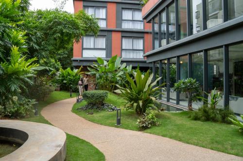 Priya Hyderabad,,4 star