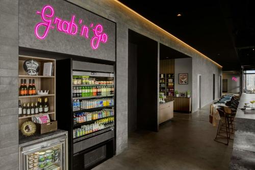 moxy charlotte downtown