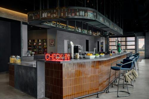 moxy charlotte downtown