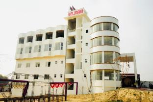 hotel jms grand jaunpur