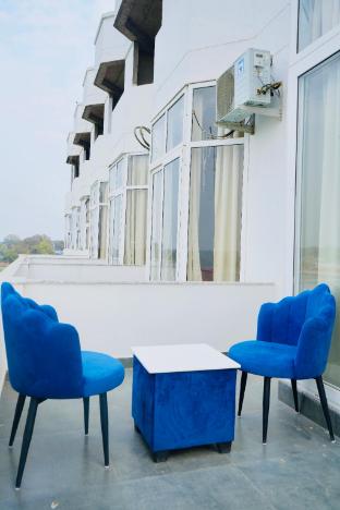 hotel jms grand jaunpur