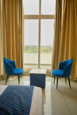 hotel jms grand jaunpur