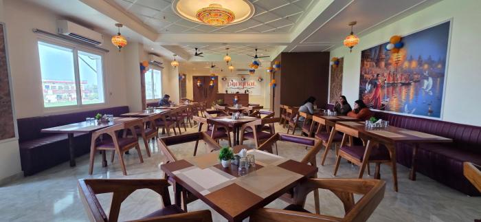 hotel jms grand jaunpur