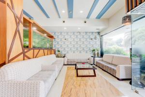 palette by checkin anand formerly hotel la casa inn