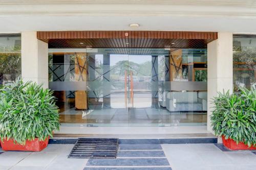 palette by checkin anand formerly hotel la casa inn