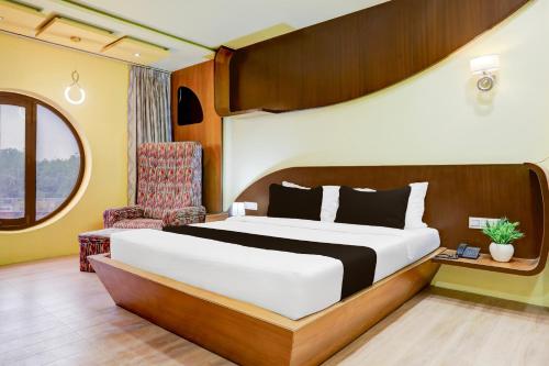 palette by checkin anand formerly hotel la casa inn