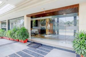 palette by checkin anand formerly hotel la casa inn