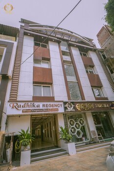 hotel radhika regency