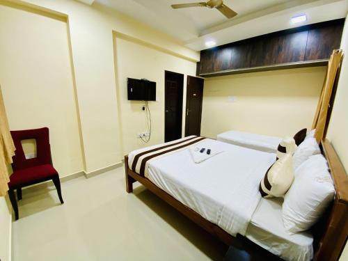 The Whiteglow Elite,,2 star