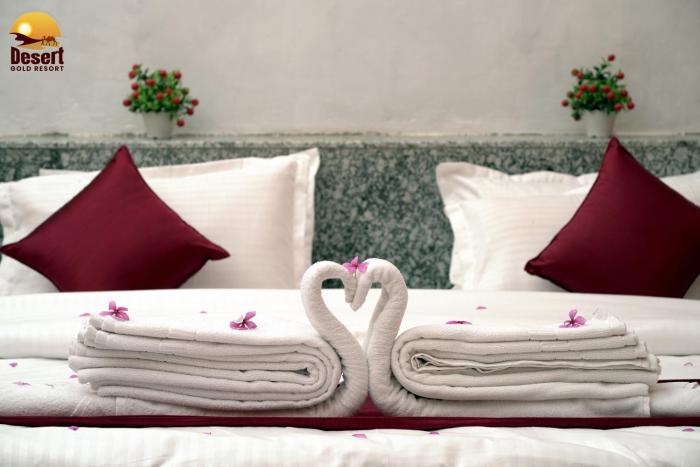 desert gold resort