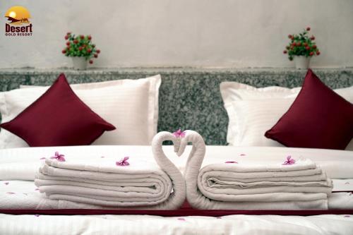 desert gold resort
