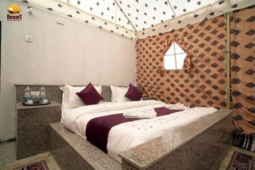 desert gold resort