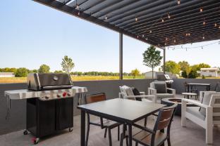 livsmart studios by hilton kokomo