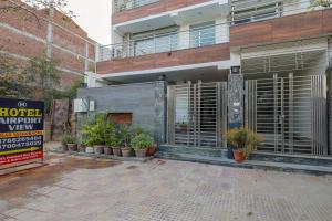 mauryan signature hotel with airport view