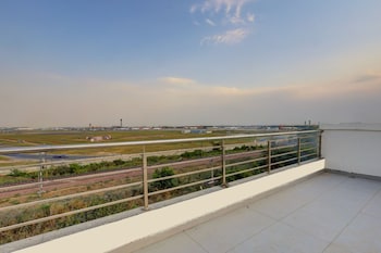 mauryan signature hotel with airport view