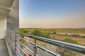 mauryan signature hotel with airport view
