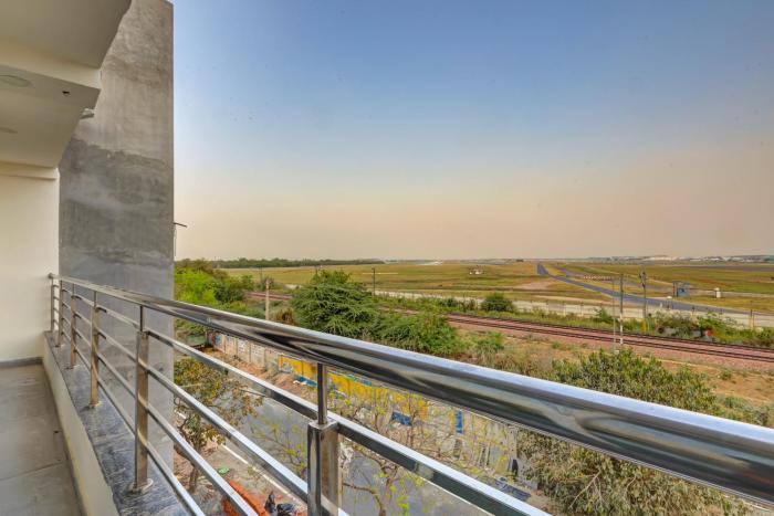 mauryan signature hotel with airport view